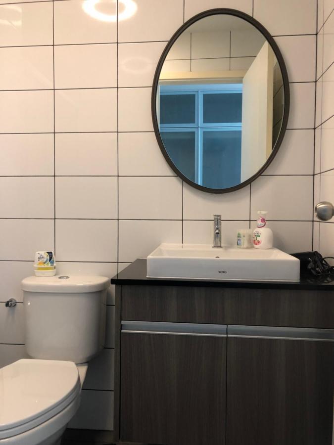 בנגקוק Chapter One Eco-Modern Suite מראה חיצוני תמונה